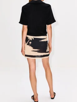 Black Misty Hem T-Shirt