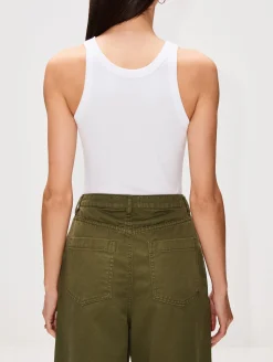 Curved Rib Tank