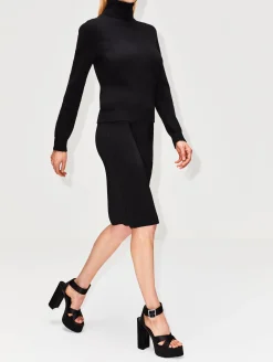 Fitted Pencil Skirt