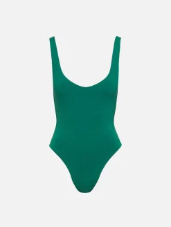 Lucia One Piece