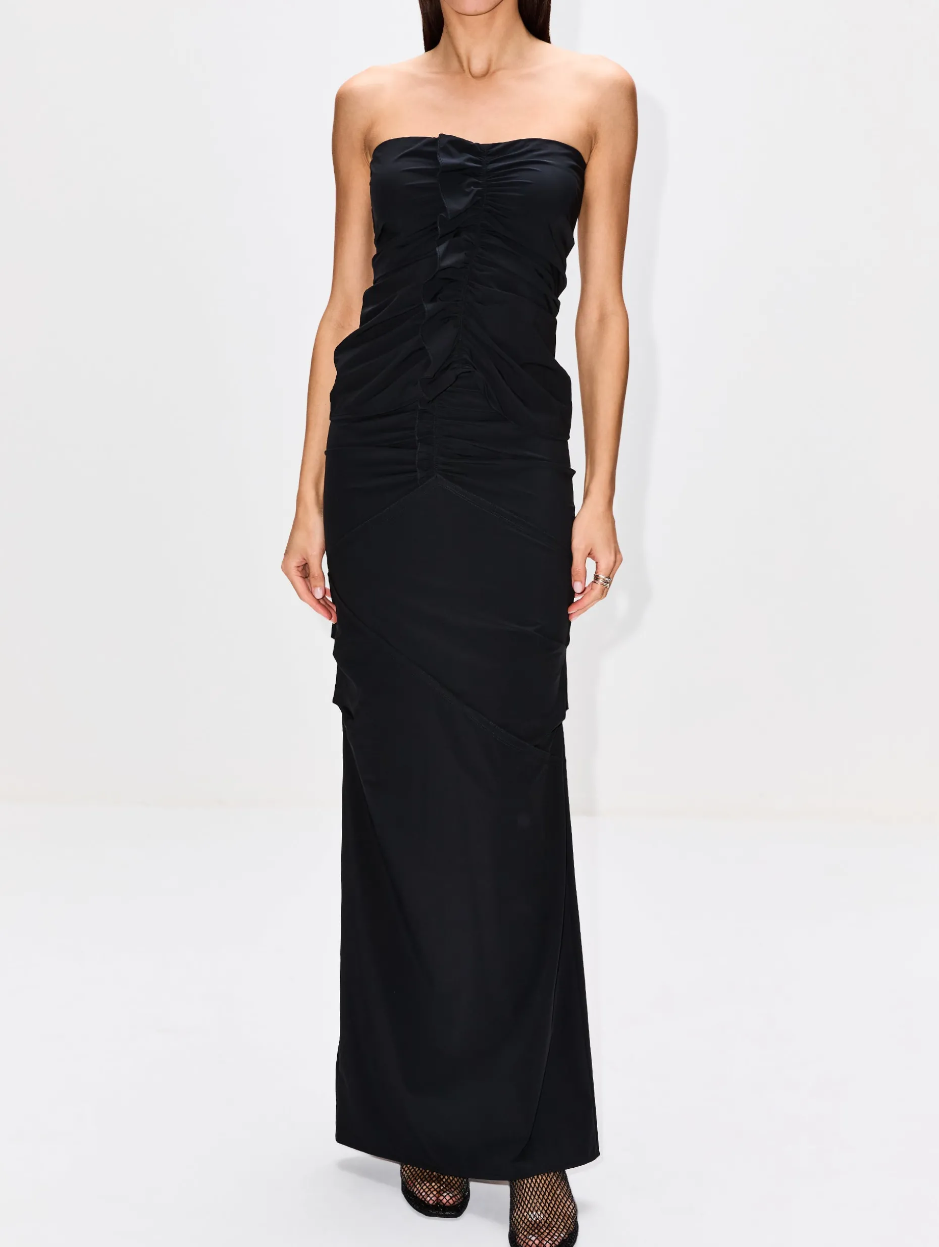 Minimal Ruffle Tube Top
