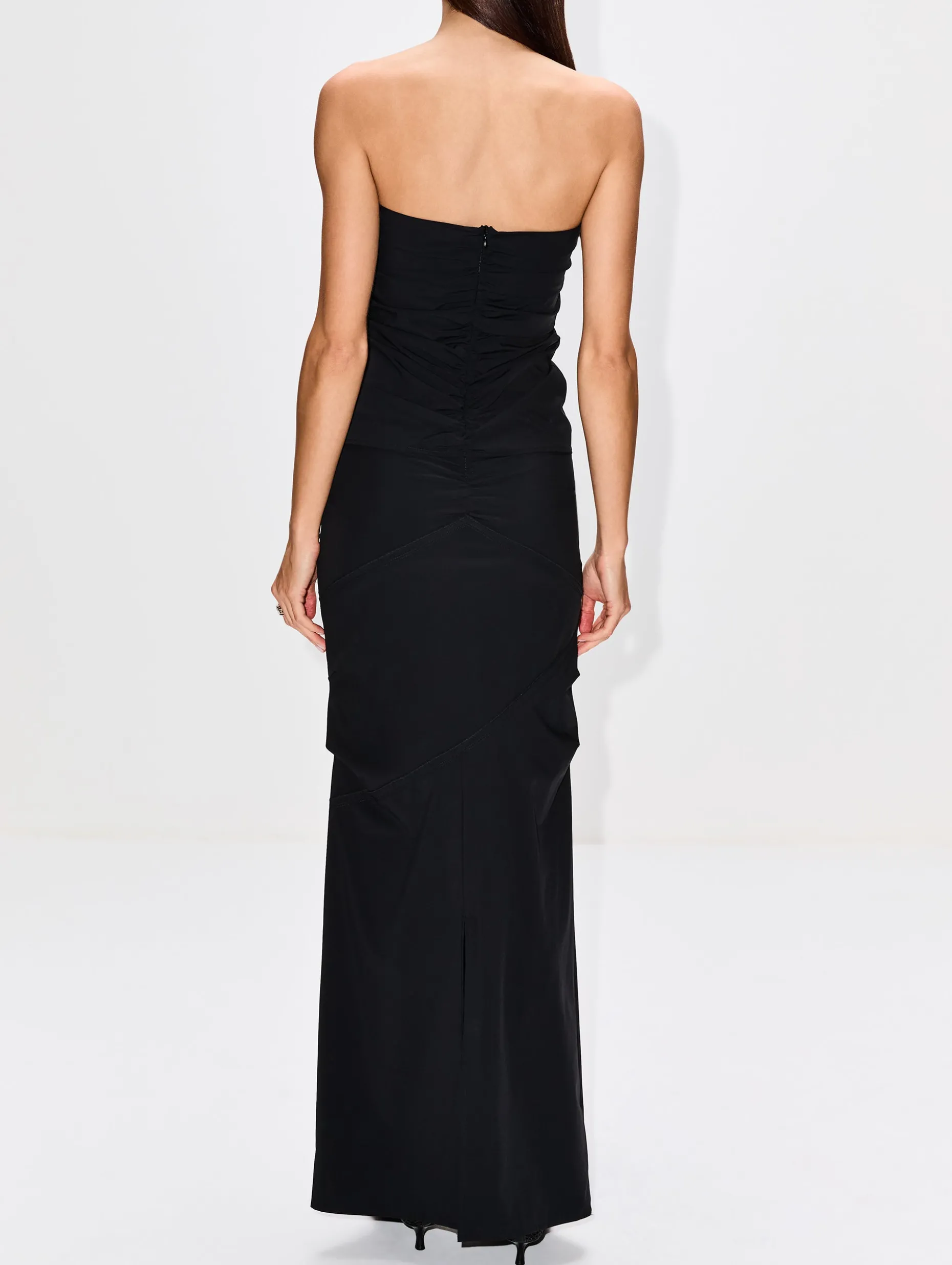 Minimal Ruffle Tube Top