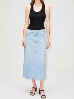 Rib Fit Scoop Tank