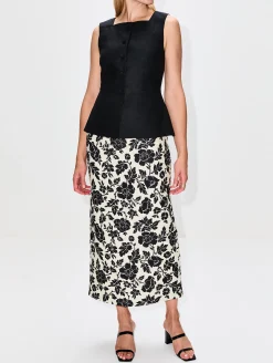 Romeo Column Skirt