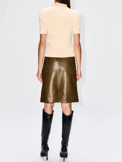 Short Sleeve Fitted Sweater