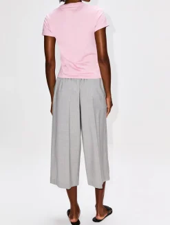 Small Fit T-Shirt