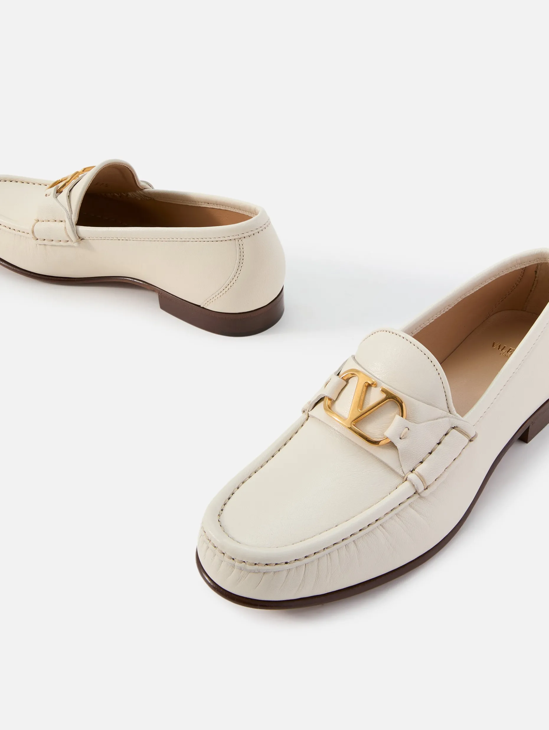 V Logo Signature Loafer 20mm