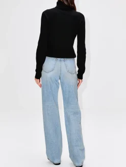 V Waist Jean