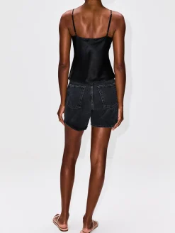 V Waist Short