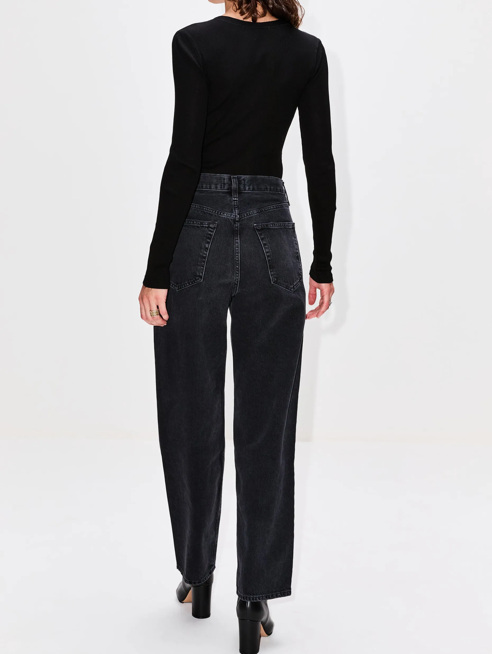 V-Waist Baggy Jean